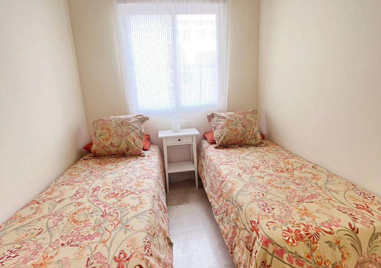Apartamento Primera Linea Estepona By Isa Hoteles Buitenkant foto